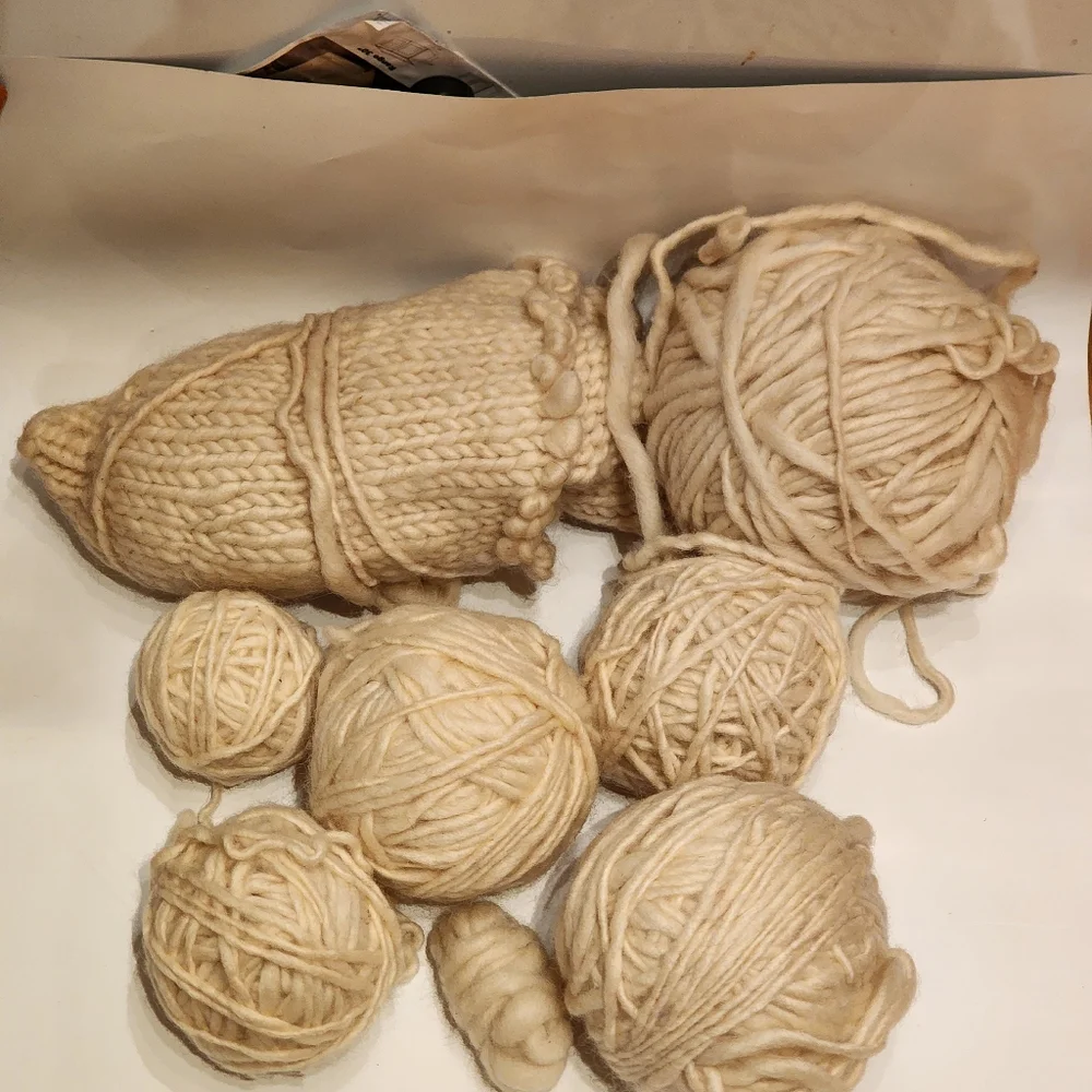 Artisan Wool Yarn 4.4lbs - Picture 2 of 5